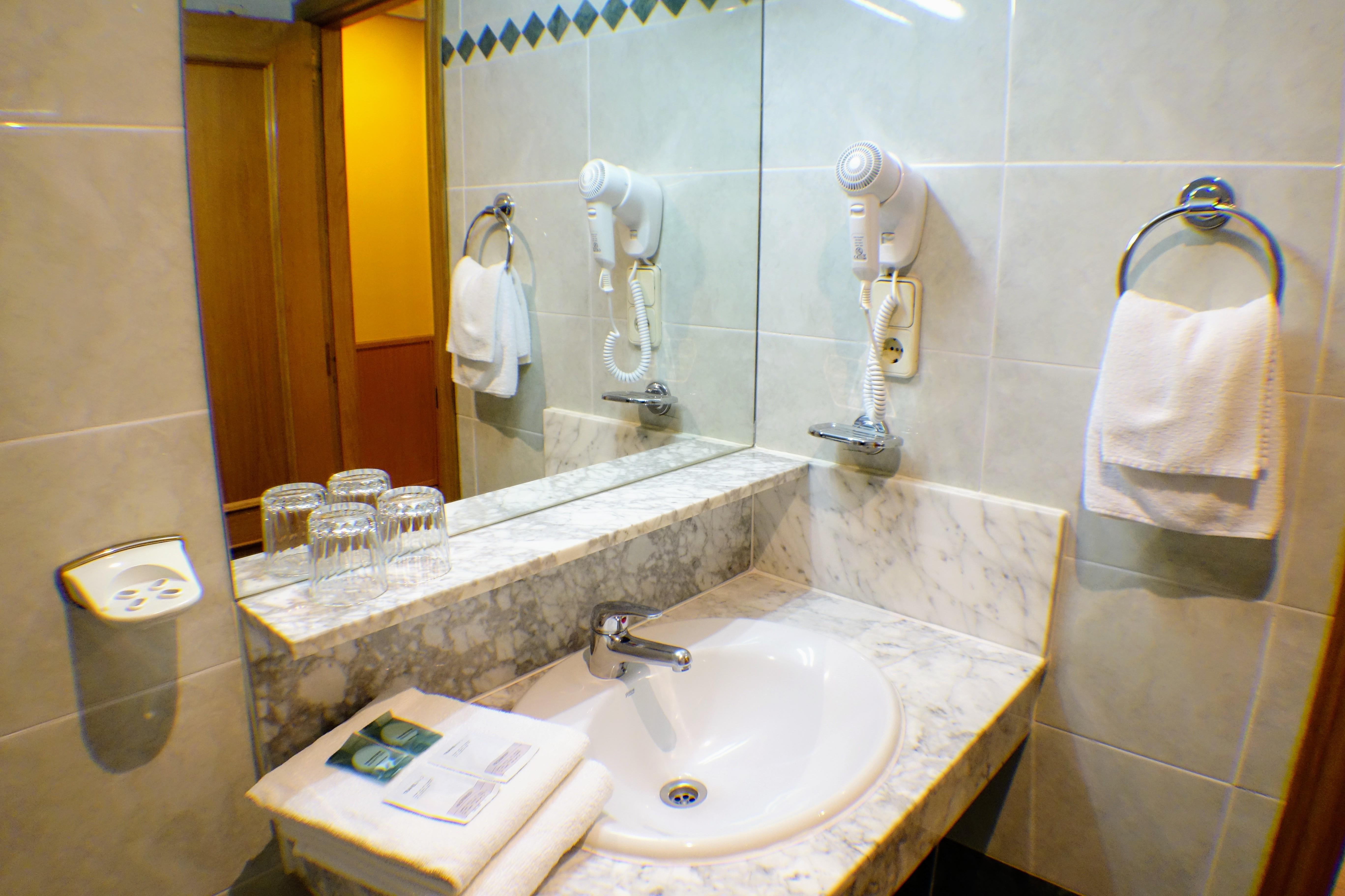 Tripolis Toledo Hotel Ngoại thất bức ảnh