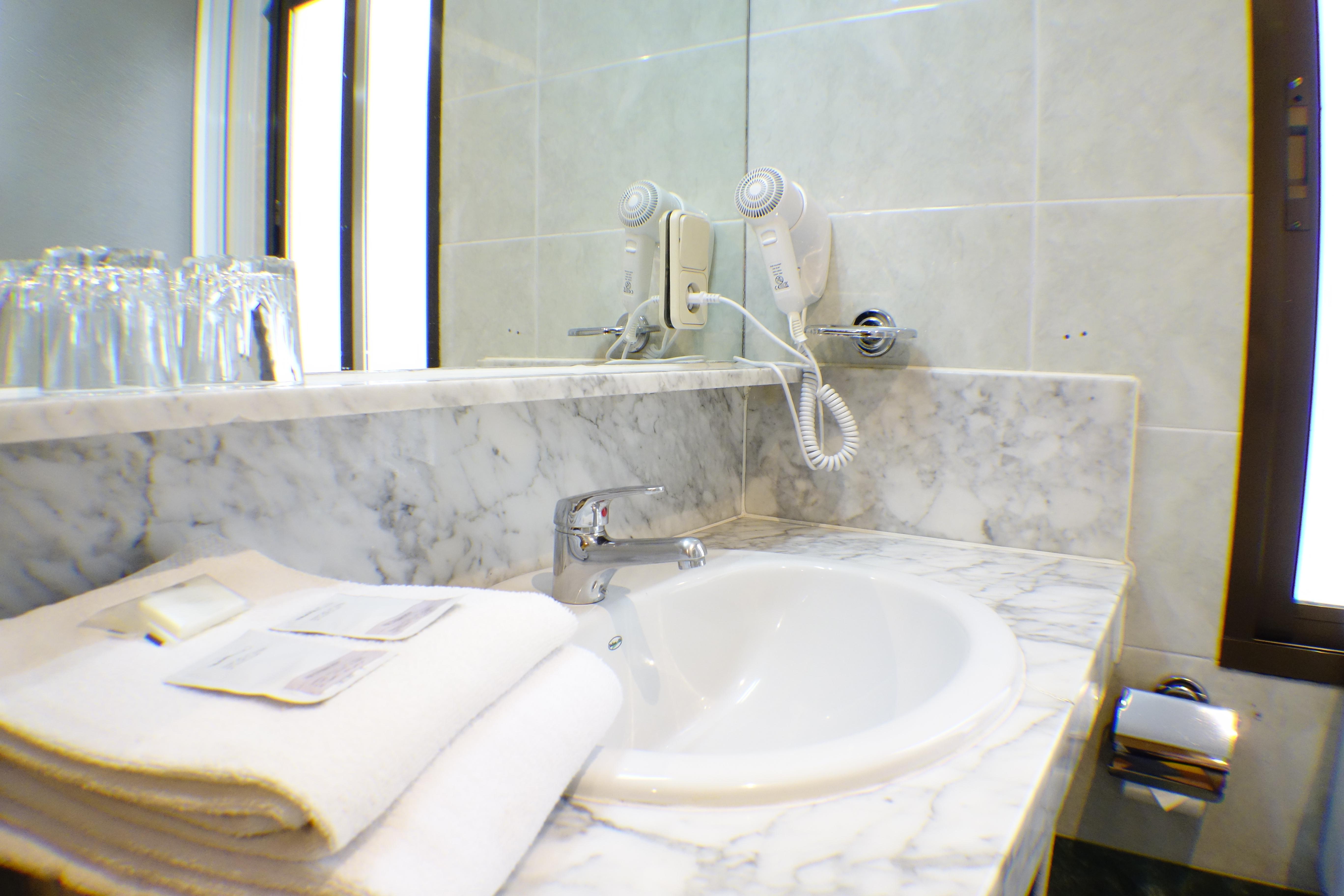 Tripolis Toledo Hotel Ngoại thất bức ảnh